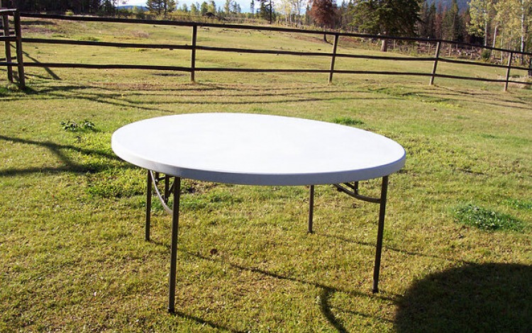 60 Round Table (Seats 8-10)